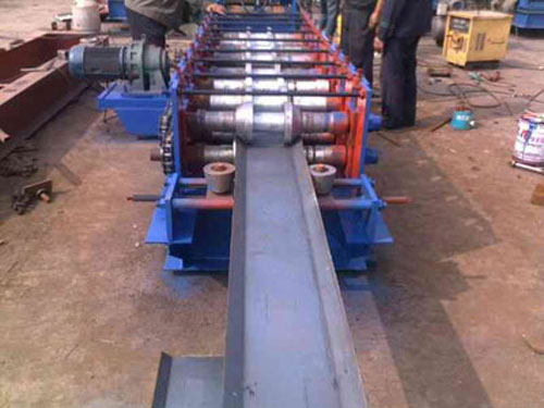 止水槽鋼板機(jī)