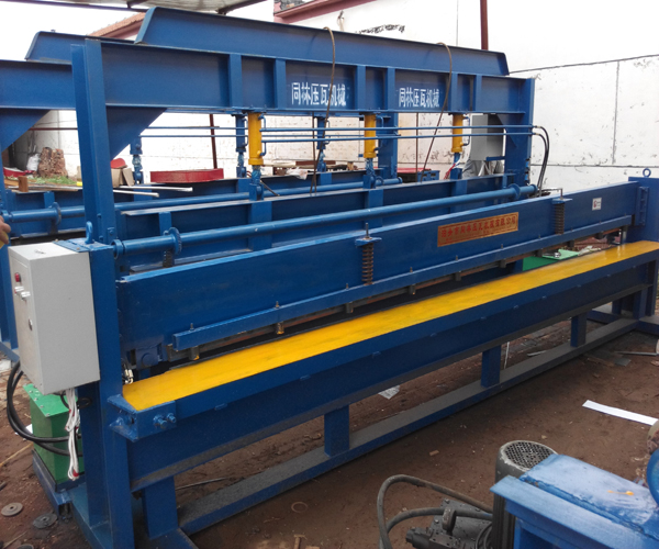 4米液壓折彎?rùn)C(jī) 剪板機(jī)