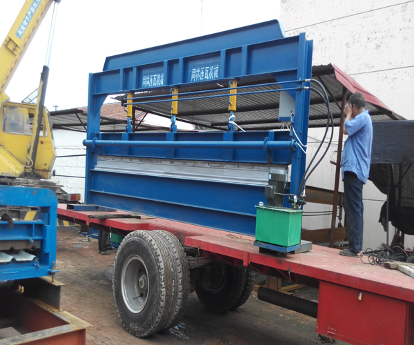 4米液壓折彎?rùn)C(jī) 剪板機(jī)發(fā)貨中