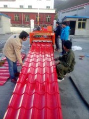 琉璃瓦機(jī)調(diào)試現(xiàn)場