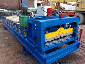 840型琉璃瓦機裝車中