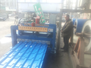 竹節(jié)琉璃瓦機